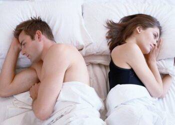 hau covid 19 gay giam ham muon tinh duc va rung toc Nghiên cứu mới cho thấy hậu COVID-19 gây rụng tóc và giảm ham muốn tình dục Hậu COVID-19 gây giảm ham muốn tình dục và rụng tóc?