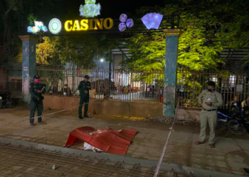 Khmer Times: Một người Việt bị đánh chết bên ngoài sòng bài ở Campuchia