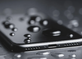 Làm gì khi iPhone của bạn bị ướt?