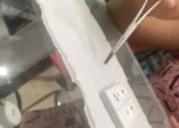 "Loạn giá" kit xét nghiệm cúm: Hiệu thuốc khan hiếm, mạng xã hội tràn lan