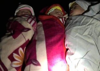 Lưới điện bệnh viện bị sự cố, bác sĩ soi đèn pin mổ cho sản phụ sinh 3