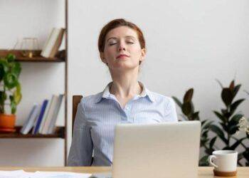 mo hinh lam viec 4 ngaytuan thay doi tich cuc cuoc song nguoi lao dong Cuộc sống của người lao động sẽ thế nào khi áp dụng mô hình làm việc 4 ngày/tuần? Mô hình làm việc 4 ngày/tuần thay đổi tích cực cuộc sống người lao động