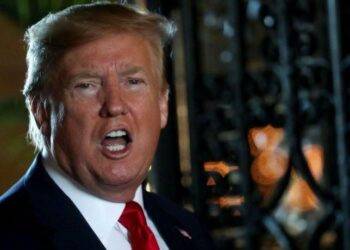 Ông Trump có bị buộc tội sau khi FBI khám xét nhà riêng?