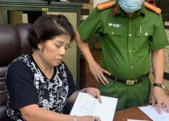 pha duong day to chuc danh bac va danh bac lien tinh tren 400 trieu dongng Tuyên Quang: Triệt phá đường dây tổ chức đánh bạc và đánh bạc liên tỉnh, trên 400 triệu đồng/ngày Phá đường dây tổ chức đánh bạc và đánh bạc liên tỉnh, trên 400 triệu đồng/ngày