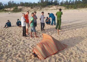 Phát hiện một thi thể tại bờ biển Quảng Nam