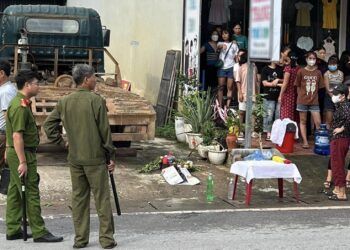 Phú Thọ: Phát hiện thi thể bé trai 6 tháng tuổi trong túi bóng đen