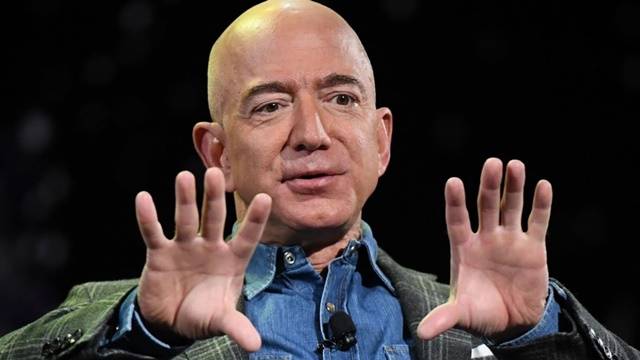 Tỷ phú Jeff Bezos dạy con không quá nghiêm khắc nhưng tôi luyện được sự cứng rắn, tự lập