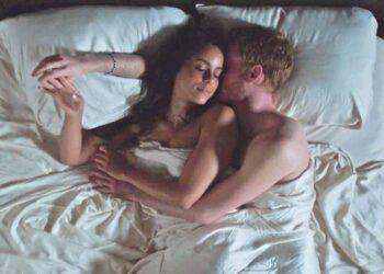 Ung thư miệng gia tăng vì cách "yêu" hiện đại?