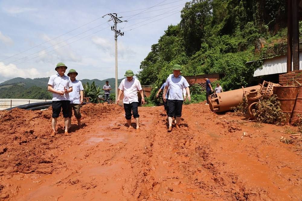 Vụ xuất hiện loạt hố tử thần ở Nghệ An: Huyện không chấp nhận kết quả khảo sát của Liên đoàn Địa chất Bắc Trung Bộ