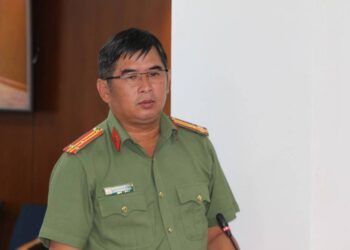 ‘co lam nhanh cccd gia 1 5 trieu dong cong an tp hcm noi gi Công an TP.HCM nói gì khi có thông tin ‘cò' làm nhanh CCCD giá 1 - 5 triệu đồng? ‘Cò' làm nhanh CCCD giá 1 - 5 triệu đồng, Công an TP.HCM nói gì?