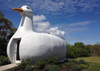 10 tòa nhà kỳ lạ nhất thế giới