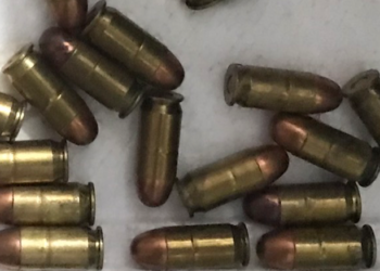 Bất ngờ với việc cụ bà 73 tuổi tàng trữ 16 viên đạn K59 trong nhà