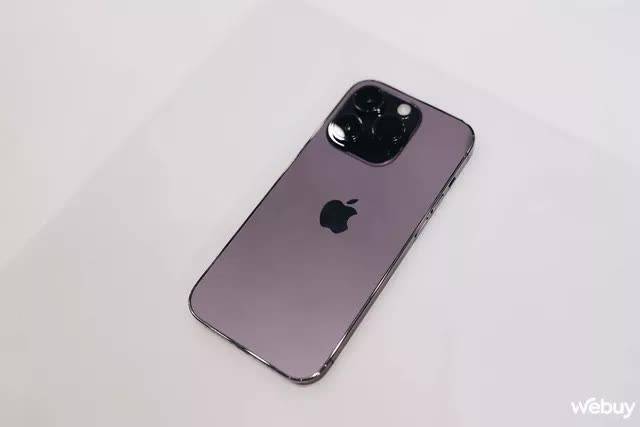 Cận cảnh iPhone 14 Pro: Thiết kế 