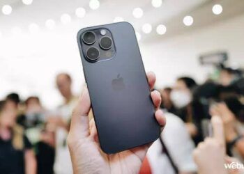 Cận cảnh iPhone 14 Pro: Thiết kế "Dynamic Island", màu tím mới, bỏ khay SIM, giá không đổi