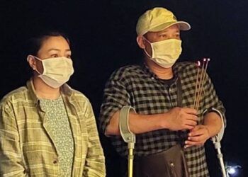 gui con di chua benh nhan lai hu tro cot ke gay an phai doi dien nhieu toi dan Vụ gửi con đi chữa bệnh, nhận về hũ tro cốt: Đối tượng gây án có thể đối diện nhiều tội danh Gửi con đi chữa bệnh nhận lại hũ tro cốt: Kẻ gây án phải đối diện nhiều tội danh