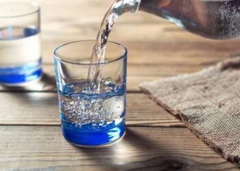 'Hạn sử dụng' của nước đun sôi là bao lâu? Để nước đun sôi qua đêm có gây ung thư không?