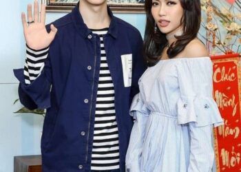 Lộ clip cầu hôn của Anh Tú - Diệu Nhi: Chỉ 7 giây và vô cùng 'tấu hài'