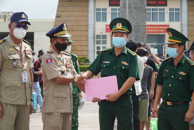 Lời kể của người bị dụ sang Campuchia việc nhẹ lương cao Lời kể của người bị dụ sang Campuchia việc nhẹ lương cao