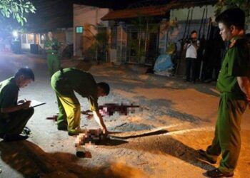 'Ma men' bất ngờ dùng dao chém lìa đầu người cùng thôn