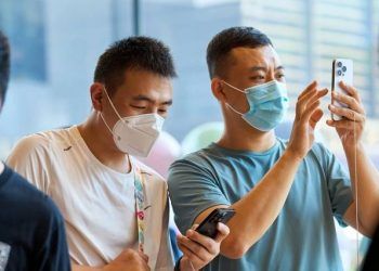 Người dùng than trời vì iPhone 14 Pro gặp lỗi lạ về camera