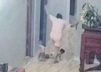 Người mẹ đạp gãy chân con tại Bắc Giang có dấu hiệu trầm cảm sau sinh