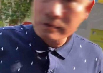 nguoi tu xung chanh thanh tra chay oto lan nguoc chieu o quan 7 tp hcm la ai Danh tính người đàn ông đi ngược chiều, tự xưng 'chánh thanh tra' ở quận 7 - TP HCM Người tự xưng 'chánh thanh tra' chạy ôtô làn ngược chiều ở quận 7 - TP HCM là ai?