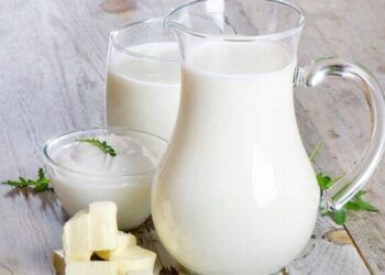 Những ai không nên uống sữa vào buổi sáng?