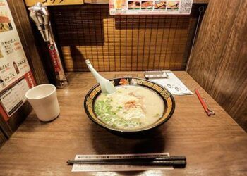 Những quán ăn một mình độc đáo của Nhật Bản