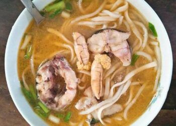 Ở Quảng Bình có món cháo ăn bằng... đũa - thử rồi mới biết được vì sao!