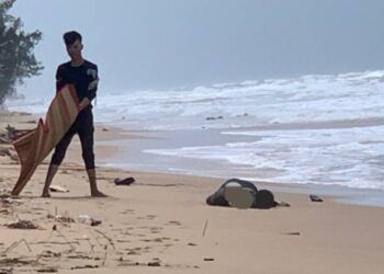 phat hien 6 thi the troi vao bo bien phu quoc Phú Quốc: Phát hiện nhiều thi thể trôi vào bờ biển Phát hiện 6 thi thể trôi vào bờ biển Phú Quốc