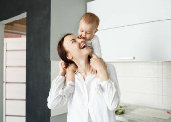 Quy tắc nuôi dạy con siêu hiệu quả: “7 phần cứng rắn, 3 phần cưng chiều”