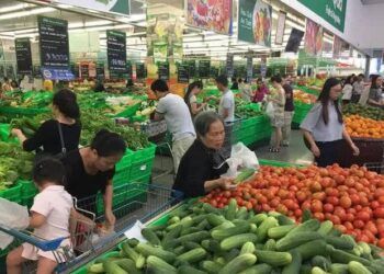 Rau chợ dán nhãn VietGAP vào siêu thị: Hai Bộ vào cuộc