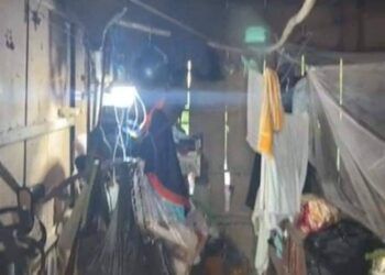 Xót xa gia cảnh nữ tiếp viên tử vong trong vụ cháy quán karaoke: Để lại 2 con nhỏ, đào huyệt ngay trong ngôi nhà xơ xác