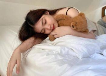 4 nguyên tắc ngủ trưa tốt cho não bộ và ngăn ngừa bệnh tật