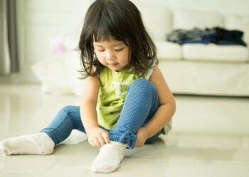 8 hành động nhỏ nhưng ý nghĩa lớn, giúp trẻ 3 tuổi rèn luyện tính tự lập