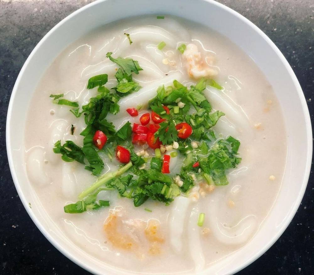 Bánh canh mặn nước cốt dừa - món ăn lạ miệng mang hồn quê miền Tây Bánh canh mặn nước cốt dừa - món ăn lạ miệng mang hồn quê miền Tây