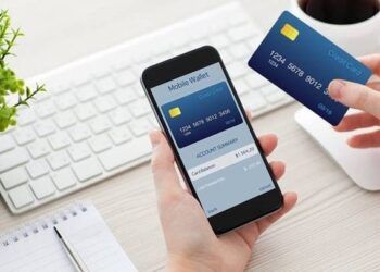 Cần làm gì khi nhận tiền chuyển khoản nhầm để không bị quy vào tội chiếm đoạt tài sản?