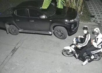 clip o to boc chay ngun ngut o tp hcm do bi phong hoa dot TP.HCM: 2 thanh niên dùng xăng phóng hỏa đốt ôtô rồi nhắn tin đe dọa chủ nhà Clip: Ô tô bốc cháy ngùn ngụt ở TP.HCM do bị phóng hoả đốt