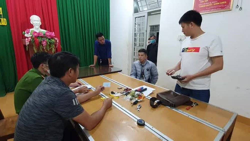 Công an bắt đối tượng Nguyễn Văn Sang vì giả danh công an