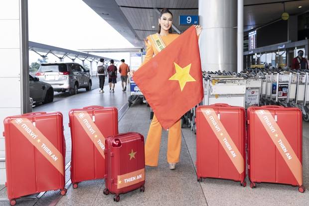 Đoàn Thiên Ân chính thức lên đường đến Miss Grand International 2022