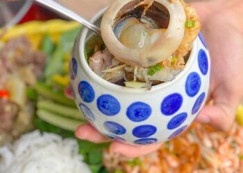 Giật mình trước những món ăn bề ngoài kinh dị nhưng cực ngon của Việt Nam