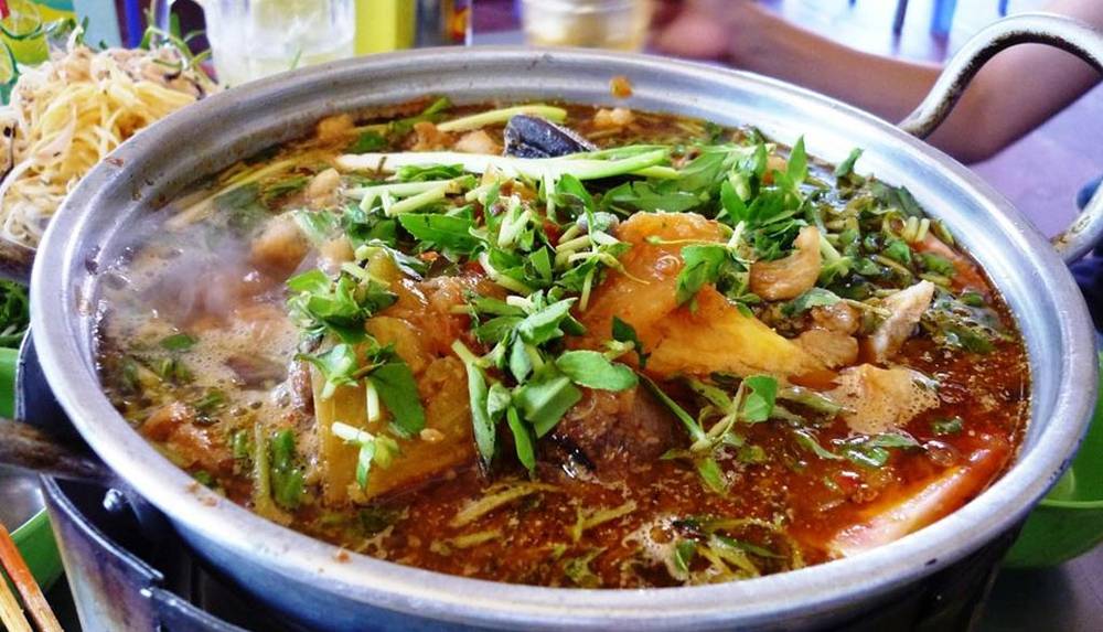 Gỏi cá Phan Thiết và Lẩu cá bóp Bình Thuận lọt top món ăn đặc sản Việt Nam