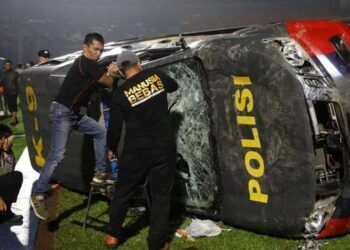 Hé lộ nhiều chi tiết sốc trong thảm kịch giẫm đạp tại Indonesia