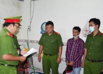 hon chien nhau nhu phim hanh dong 1 nguoi bi ban tu vong 2 nhóm đối tượng dùng súng tự chế bắn nhau như phim hành động khiến 1 người tử vong Hỗn chiến nhau như phim hành động, 1 người bị bắn tử vong