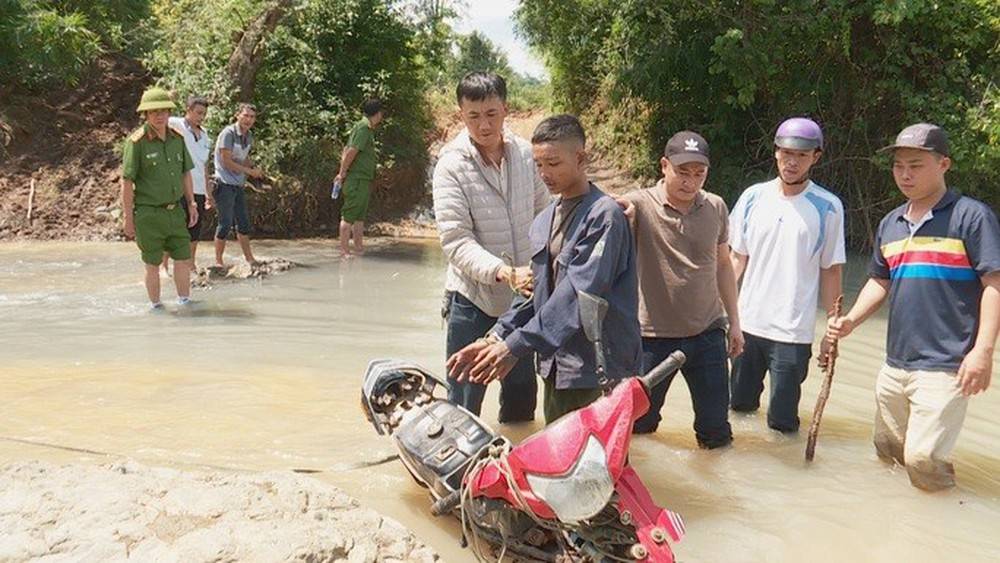 Lời khai của thiếu niên giết chú họ bằng 20 nhát chém