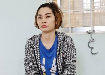 nhieu tinh tiet bat ngo ve ba trum buon ban ca kho sung dan Tình tiết bất ngờ về 'bà trùm' buôn bán cả kho súng, đạn ở TP.HCM Nhiều tình tiết bất ngờ về 'bà trùm' buôn bán cả kho súng, đạn