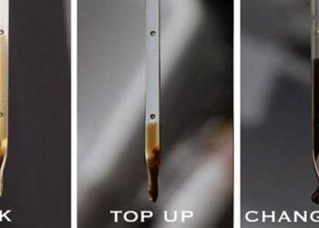 Những dấu hiệu cho thấy ô tô cần thay dầu