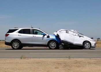 Phát hiện điểm yếu của phanh tự động ô tô