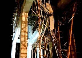 sap gian giao cong trinh thuy dien o lang son lam 3 nguoi roi xuong song ky cung Lạng Sơn: Sập giàn giáo công trình thuỷ điện khiến 2 người bị thương, 1 người mất tích Sập giàn giáo công trình thuỷ điện ở Lạng Sơn làm 3 người rơi xuống sông Kỳ Cùng