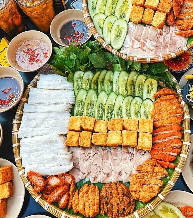Sau bún đậu, có thêm đặc sản Hà Nội khiến ẩm thực TP.HCM “dậy sóng”